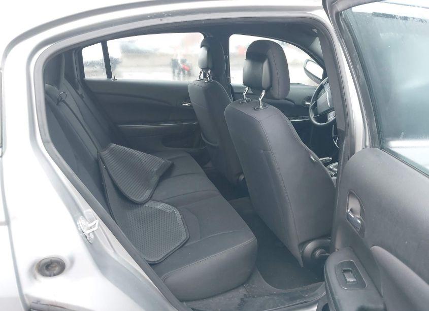 Photo 8 of 2014 Chrysler 200 LX (VIN 1C3CCBAB4EN238075)