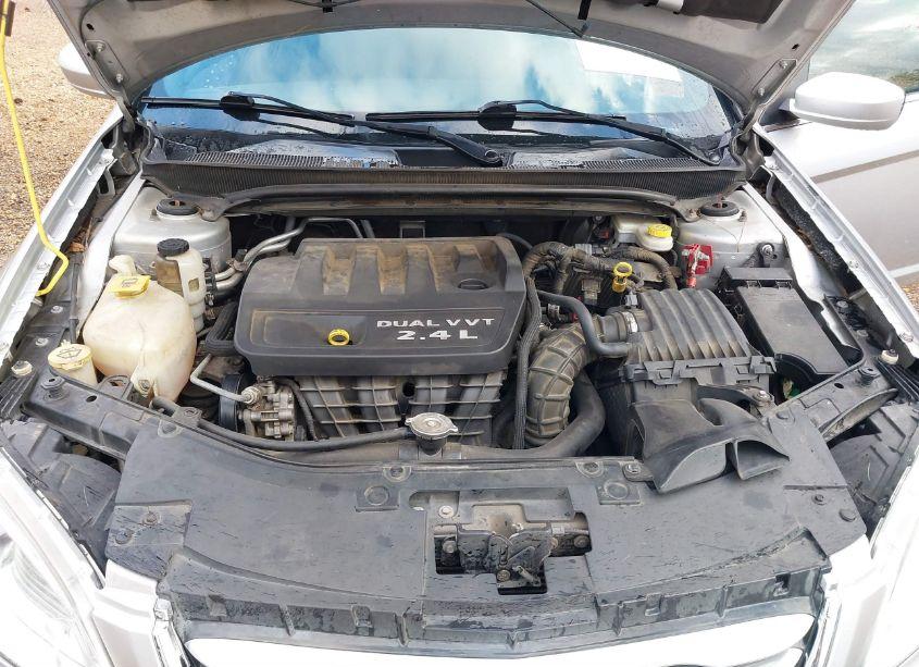 Photo 10 of 2012 Chrysler 200 LX (VIN 1C3CCBAB5CN104740)