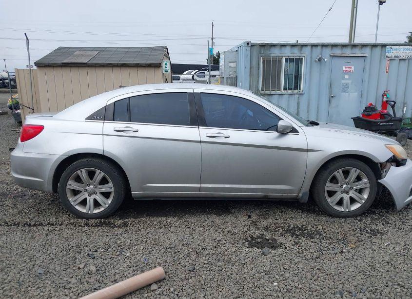 Photo 14 of 2012 Chrysler 200 LX (VIN 1C3CCBAB5CN184251)