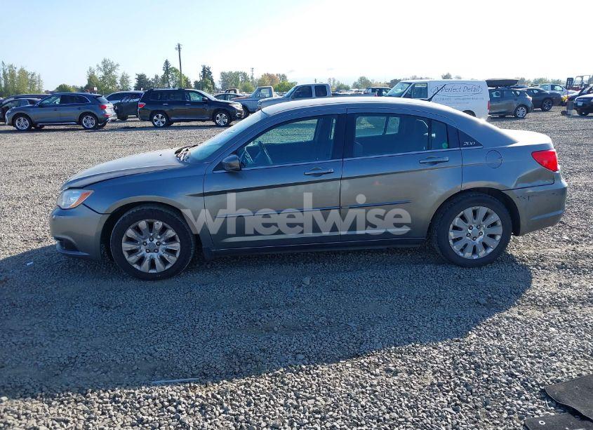 Photo 14 of 2012 Chrysler 200 LX (VIN 1C3CCBAB5CN208533)
