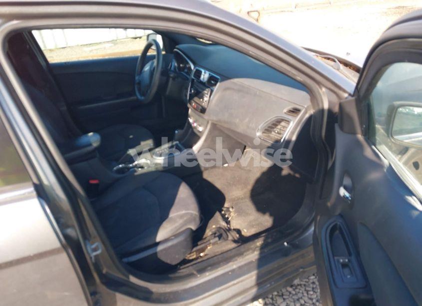 Photo 5 of 2012 Chrysler 200 LX (VIN 1C3CCBAB5CN208533)