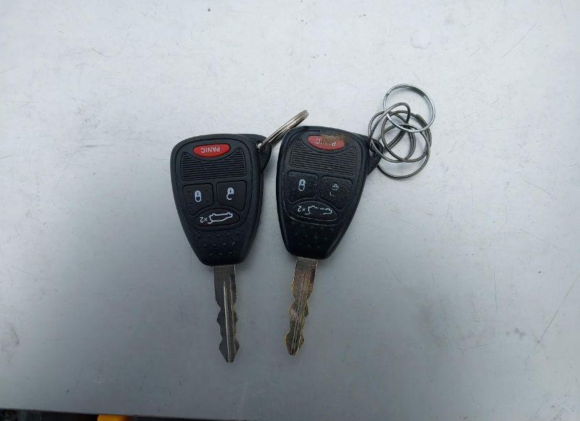 Photo 11 of 2013 Chrysler 200 LX (VIN 1C3CCBAB5DN641447)