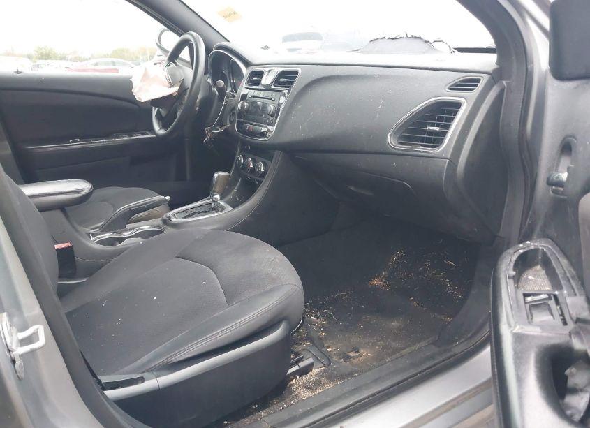 Photo 5 of 2013 Chrysler 200 LX (VIN 1C3CCBAB5DN641447)