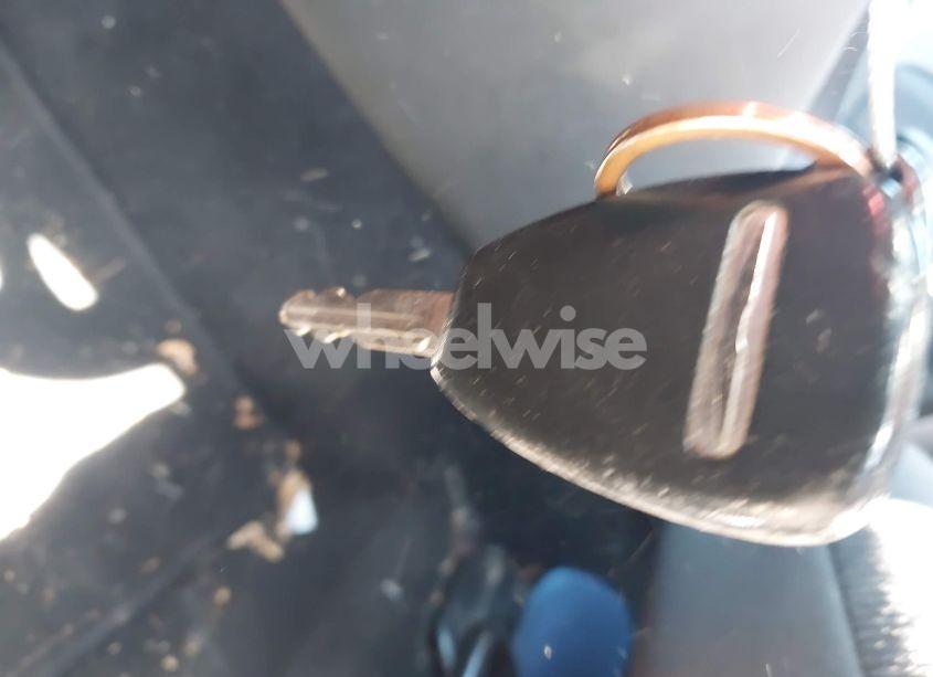 Photo 11 of 2013 Chrysler 200 LX (VIN 1C3CCBAB5DN642131)