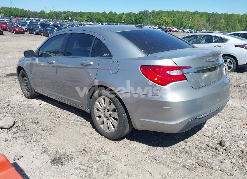 Photo 3 of 2013 Chrysler 200 LX (VIN 1C3CCBAB5DN642131)