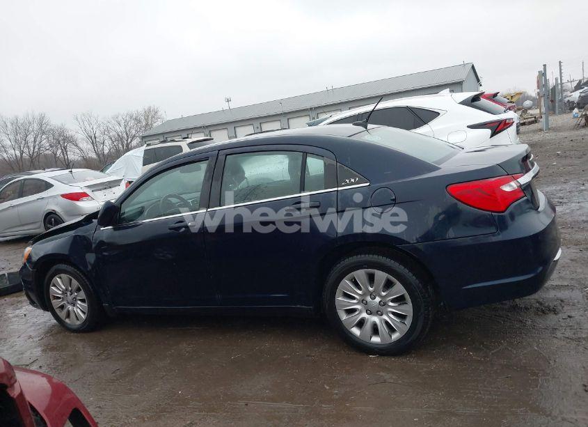 Photo 14 of 2014 Chrysler 200 LX (VIN 1C3CCBAB5EN122531)