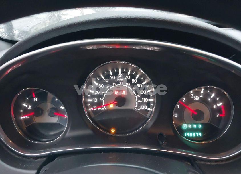 Photo 7 of 2014 Chrysler 200 LX (VIN 1C3CCBAB5EN122531)