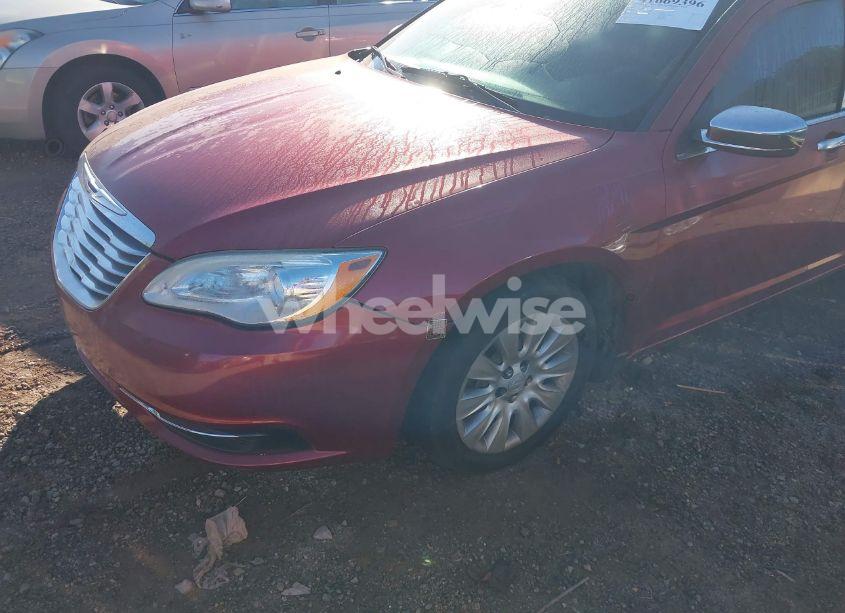 Photo 12 of 2014 Chrysler 200 LX (VIN 1C3CCBAB5EN211094)