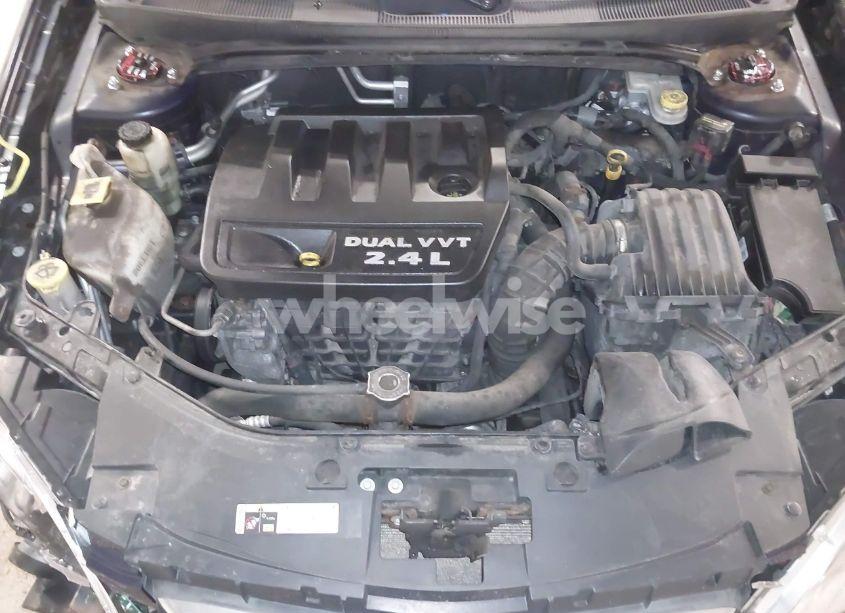 Photo 10 of 2014 Chrysler 200 LX (VIN 1C3CCBAB5EN231166)