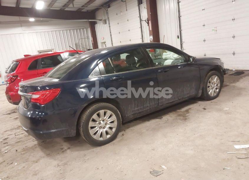 Photo 4 of 2014 Chrysler 200 LX (VIN 1C3CCBAB5EN231166)
