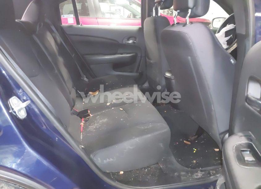 Photo 8 of 2014 Chrysler 200 LX (VIN 1C3CCBAB5EN231166)