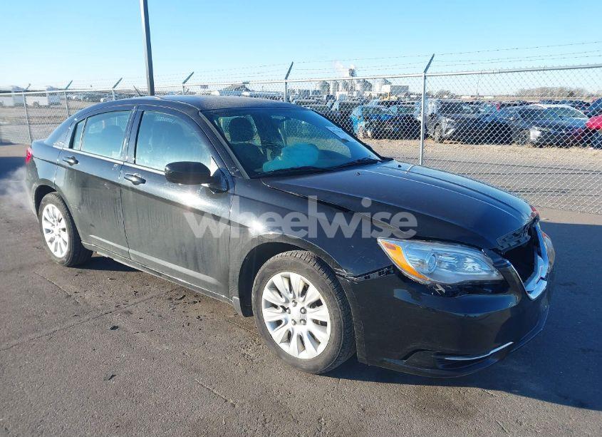 2012 Chrysler 200 LX (VIN 1C3CCBAB6CN104861) main photo