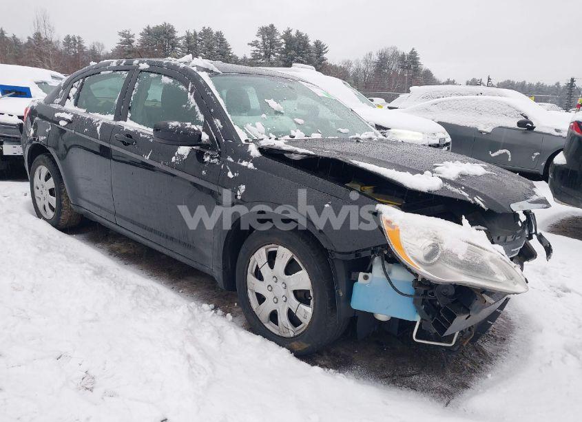 2012 Chrysler 200 LX (VIN 1C3CCBAB6CN151582) main photo