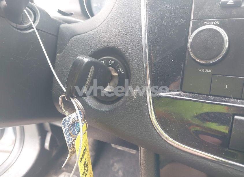 Photo 11 of 2013 Chrysler 200 LX (VIN 1C3CCBAB6DN568945)