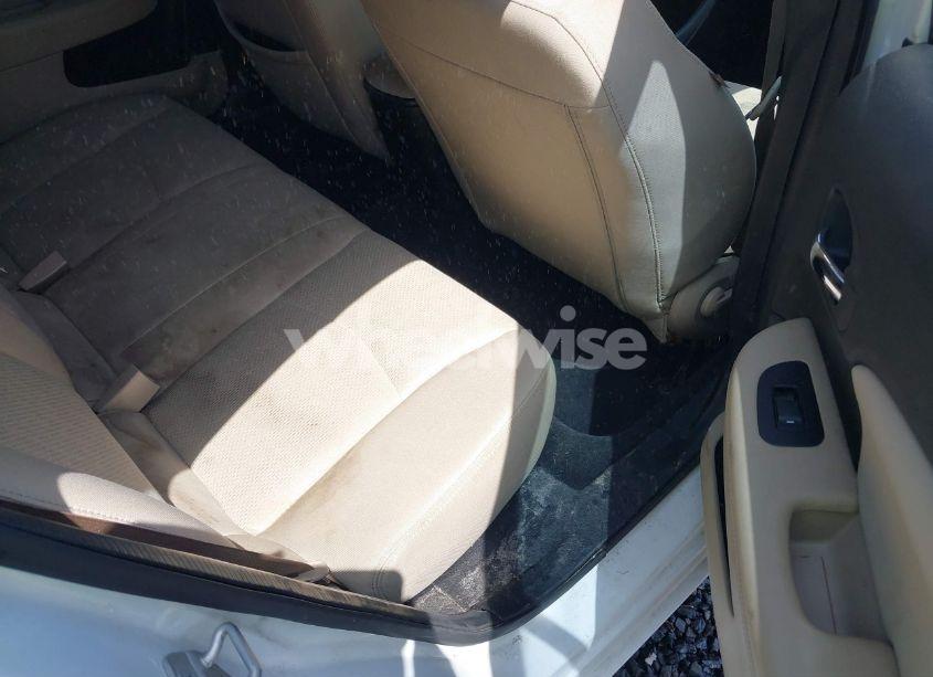 Photo 8 of 2013 Chrysler 200 LX (VIN 1C3CCBAB6DN622633)