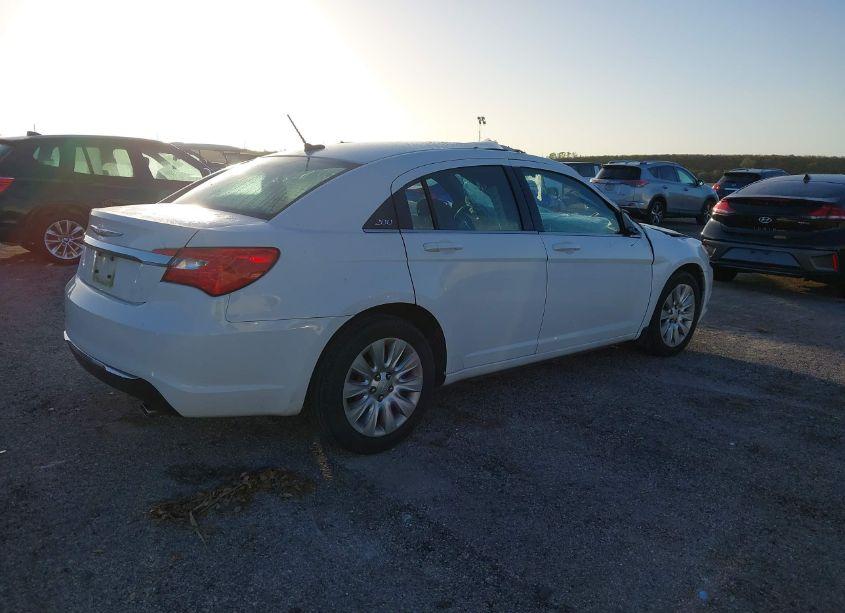 Photo 4 of 2014 Chrysler 200 LX (VIN 1C3CCBAB6EN208799)