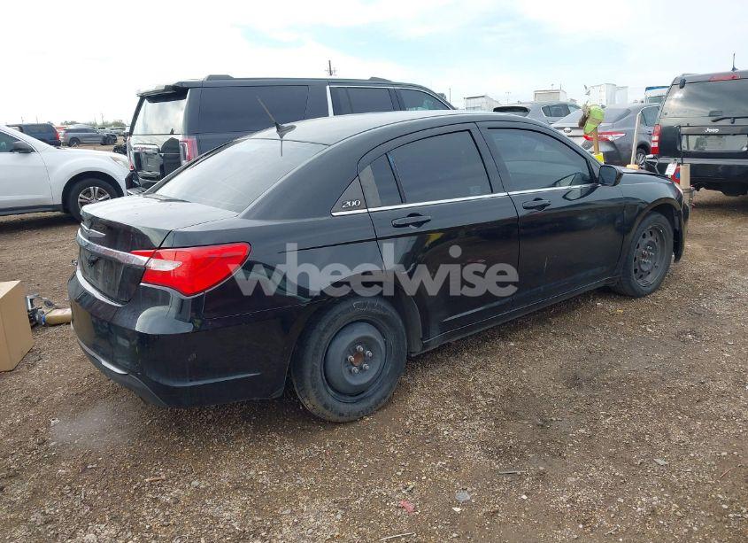 Photo 4 of 2014 Chrysler 200 LX (VIN 1C3CCBAB6EN214098)