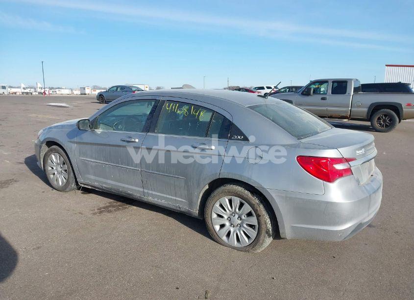 Photo 3 of 2014 Chrysler 200 LX (VIN 1C3CCBAB6EN237977)