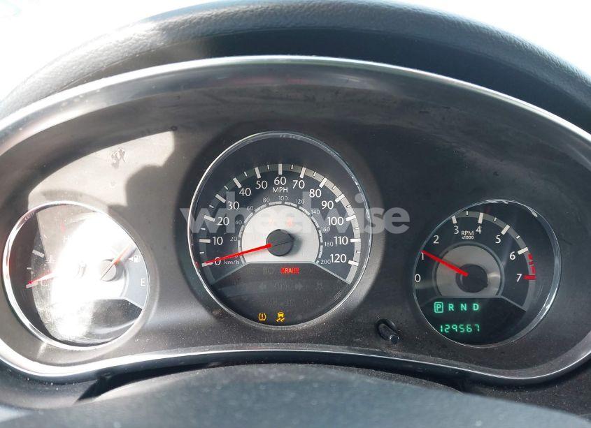 Photo 7 of 2014 Chrysler 200 LX (VIN 1C3CCBAB6EN237977)