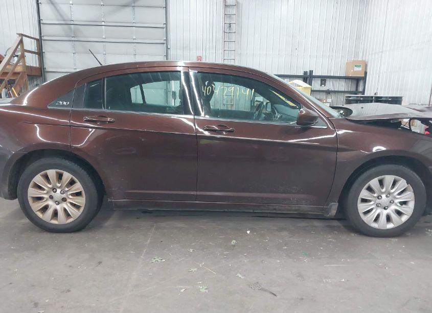 Photo 13 of 2013 Chrysler 200 LX (VIN 1C3CCBAB7DN560661)