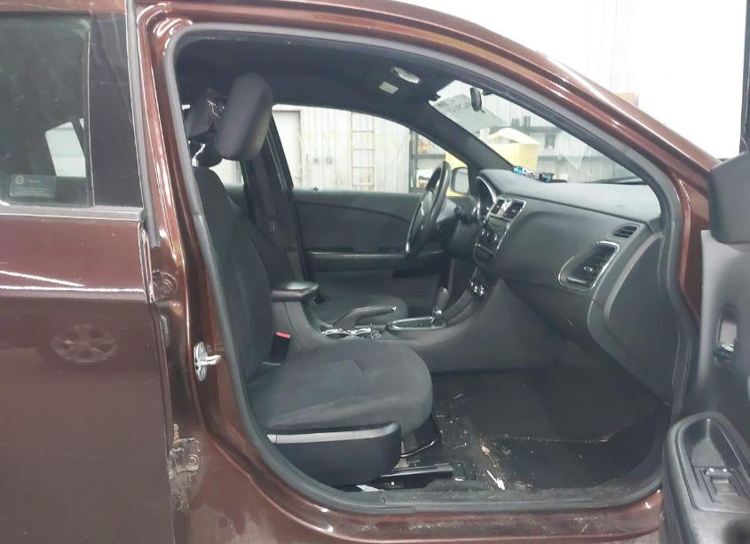 Photo 5 of 2013 Chrysler 200 LX (VIN 1C3CCBAB7DN560661)