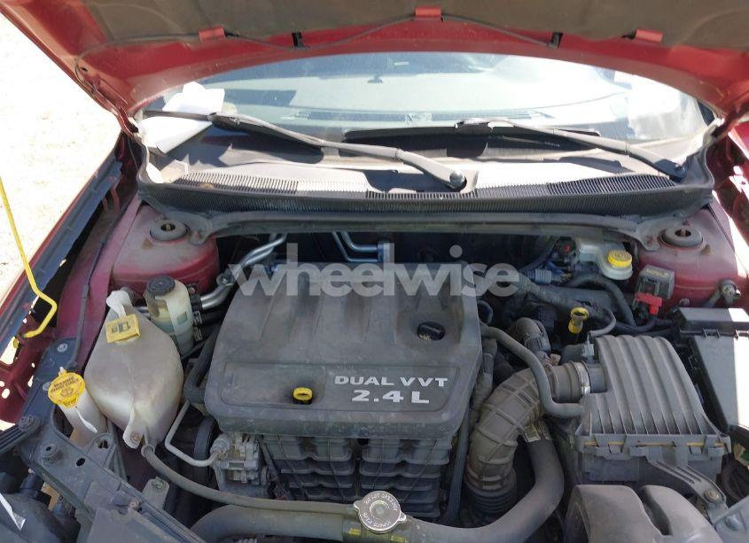 Photo 10 of 2013 Chrysler 200 LX (VIN 1C3CCBAB7DN698362)