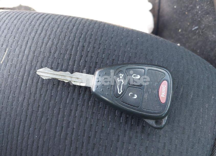 Photo 11 of 2013 Chrysler 200 LX (VIN 1C3CCBAB7DN698362)