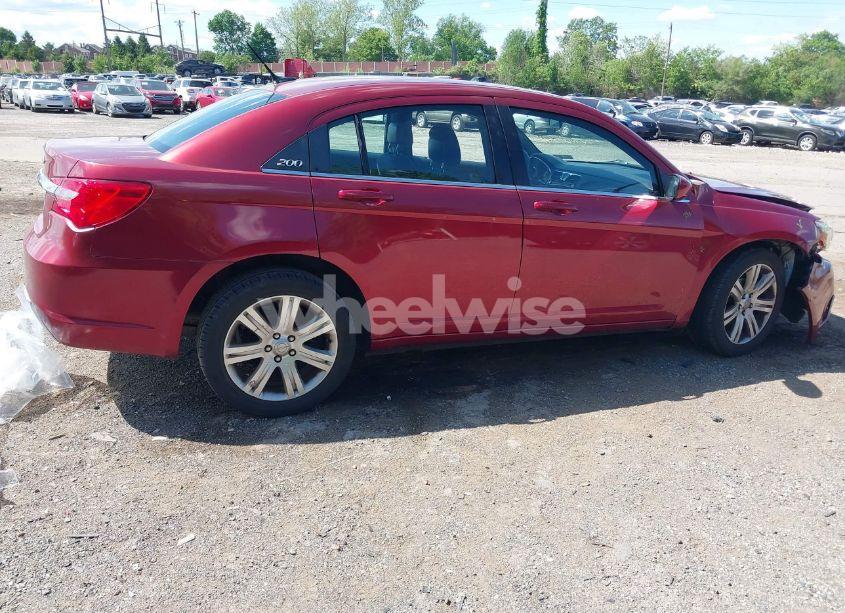 Photo 4 of 2013 Chrysler 200 LX (VIN 1C3CCBAB7DN698362)