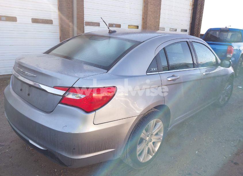 Photo 4 of 2013 Chrysler 200 LX (VIN 1C3CCBAB7DN705892)