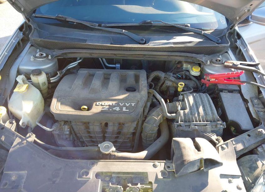 Photo 10 of 2013 Chrysler 200 LX (VIN 1C3CCBAB7DN715340)