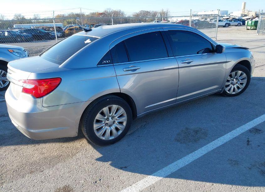 Photo 4 of 2013 Chrysler 200 LX (VIN 1C3CCBAB7DN715340)