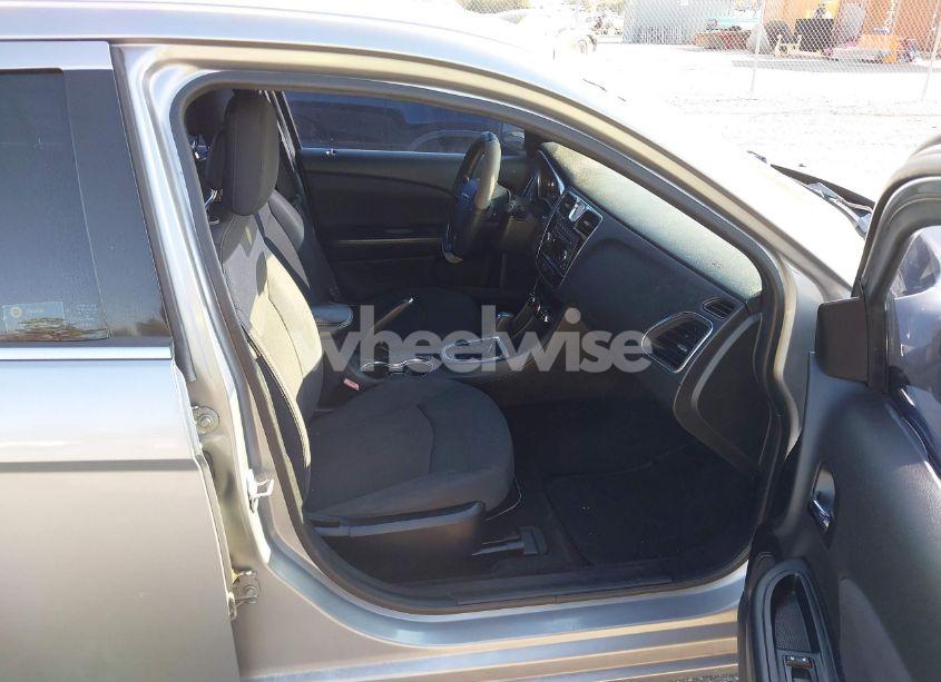 Photo 5 of 2014 Chrysler 200 LX (VIN 1C3CCBAB7EN205510)