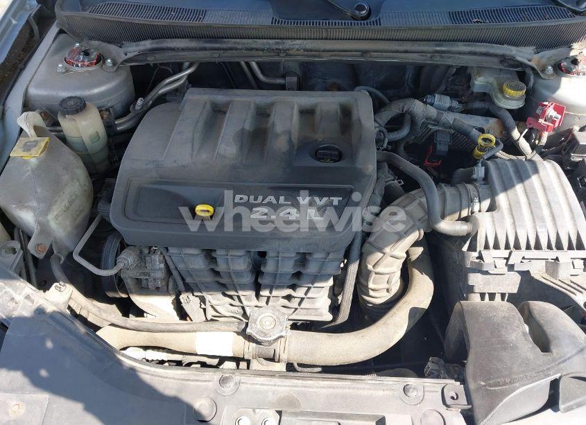 Photo 10 of 2014 Chrysler 200 LX (VIN 1C3CCBAB7EN212540)