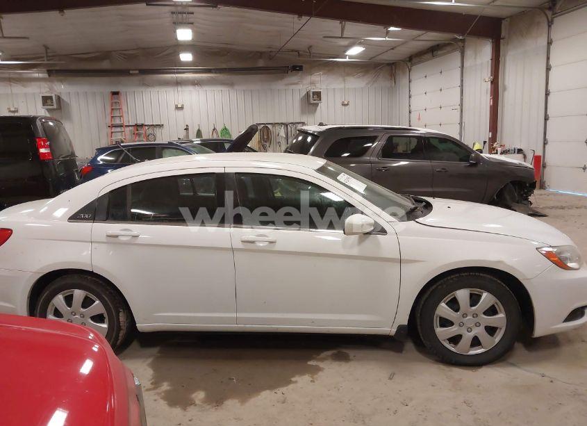 Photo 13 of 2012 Chrysler 200 LX (VIN 1C3CCBAB8CN168948)