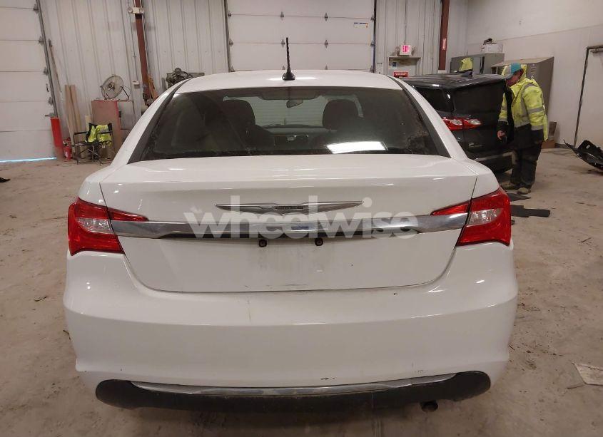 Photo 16 of 2012 Chrysler 200 LX (VIN 1C3CCBAB8CN168948)
