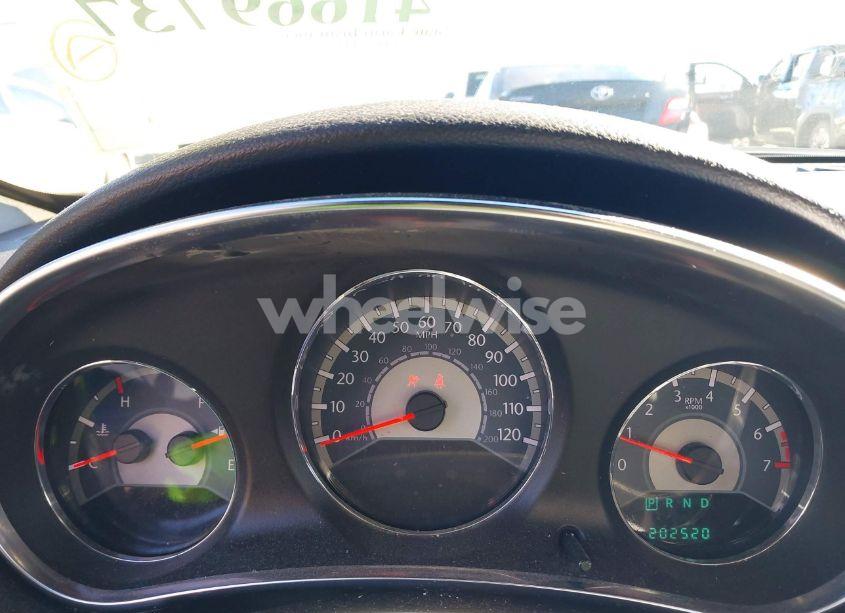 Photo 7 of 2012 Chrysler 200 LX (VIN 1C3CCBAB8CN208638)