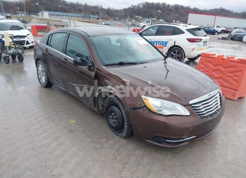 2012 Chrysler 200 LX (VIN 1C3CCBAB8CN303460) main photo
