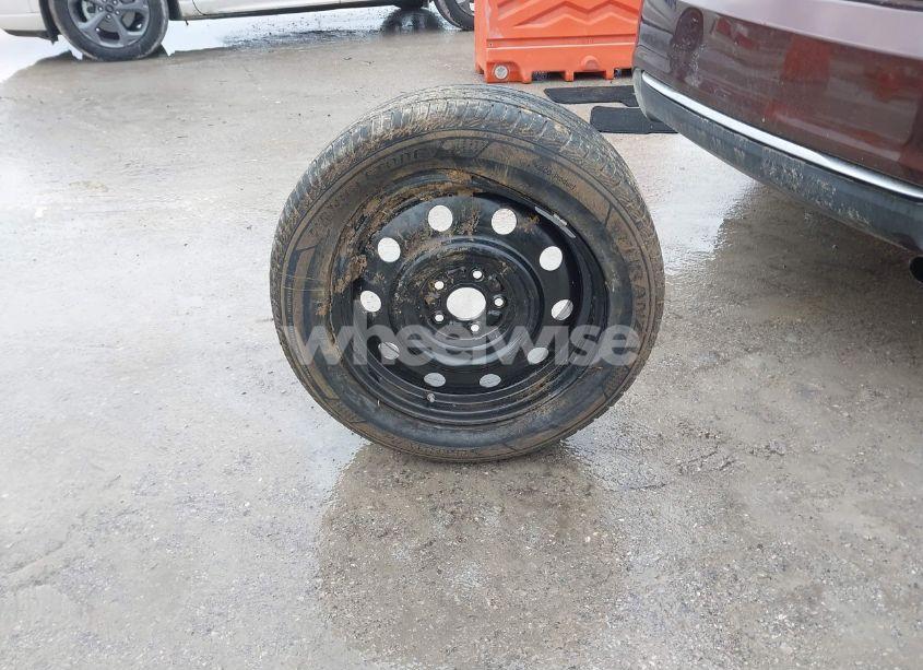 Photo 12 of 2012 Chrysler 200 LX (VIN 1C3CCBAB8CN303460)