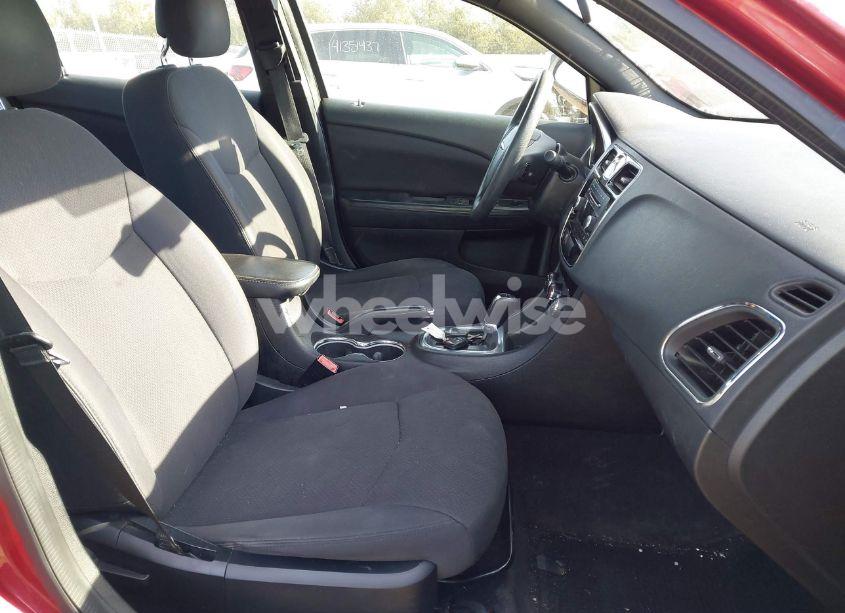 Photo 5 of 2013 Chrysler 200 LX (VIN 1C3CCBAB8DN642155)