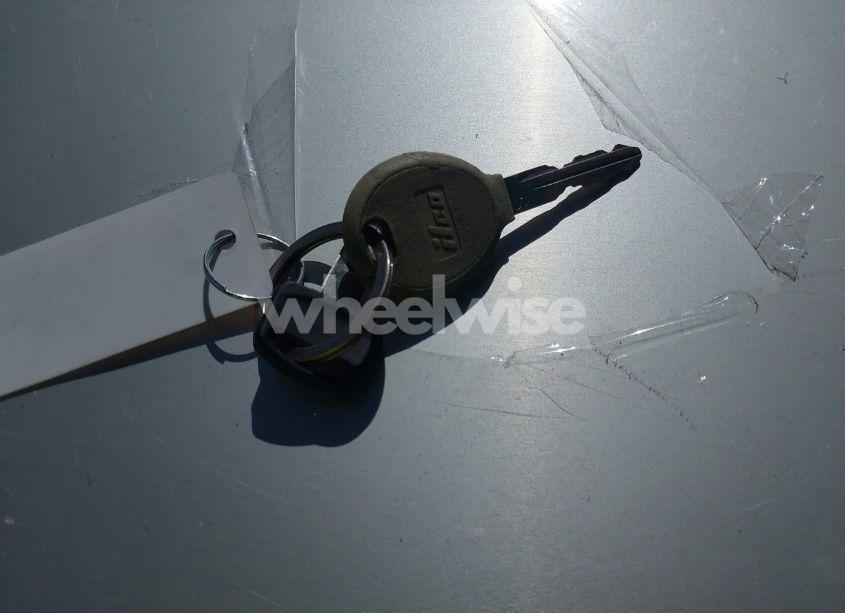 Photo 11 of 2013 Chrysler 200 LX (VIN 1C3CCBAB8DN762392)