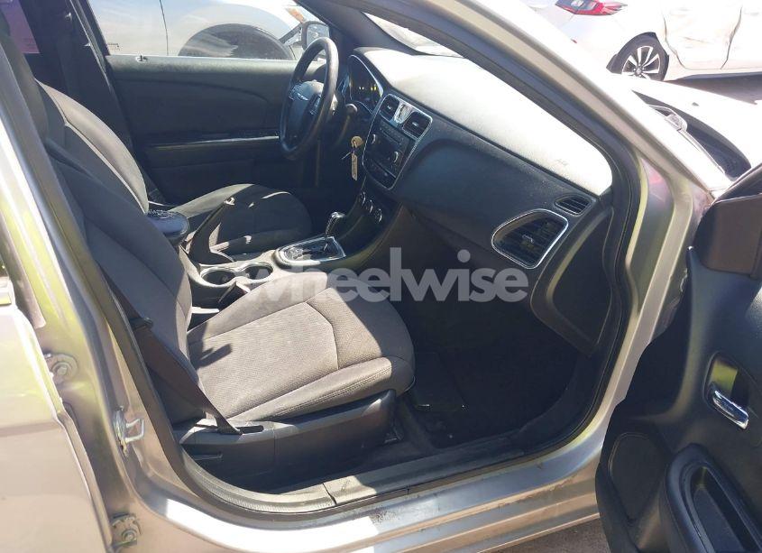 Photo 5 of 2013 Chrysler 200 LX (VIN 1C3CCBAB8DN762392)