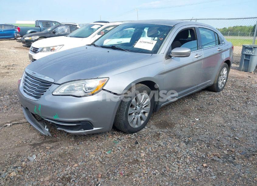 Photo 2 of 2014 Chrysler 200 LX (VIN 1C3CCBAB8EN142630)