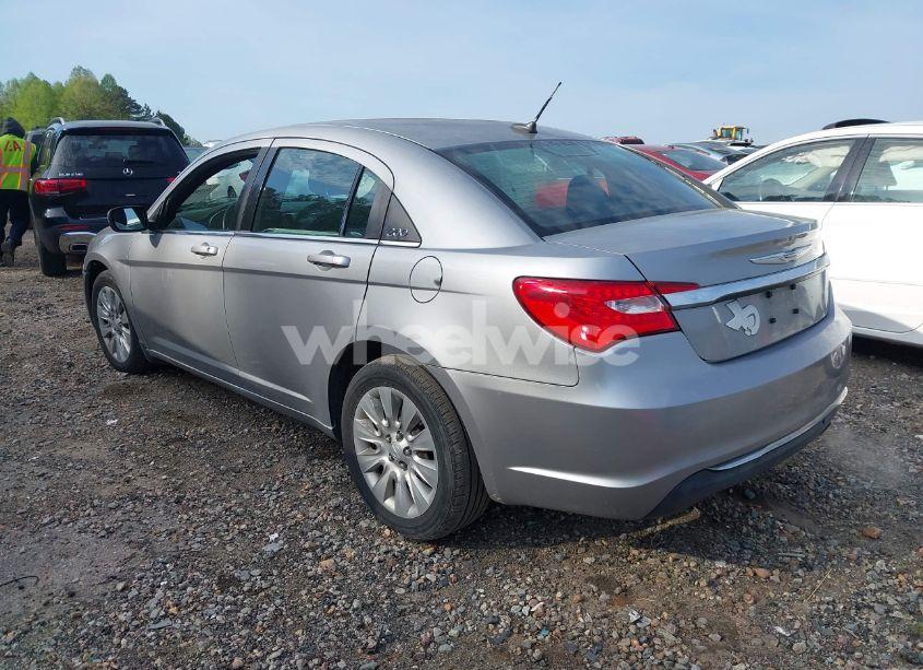 Photo 3 of 2014 Chrysler 200 LX (VIN 1C3CCBAB8EN142630)