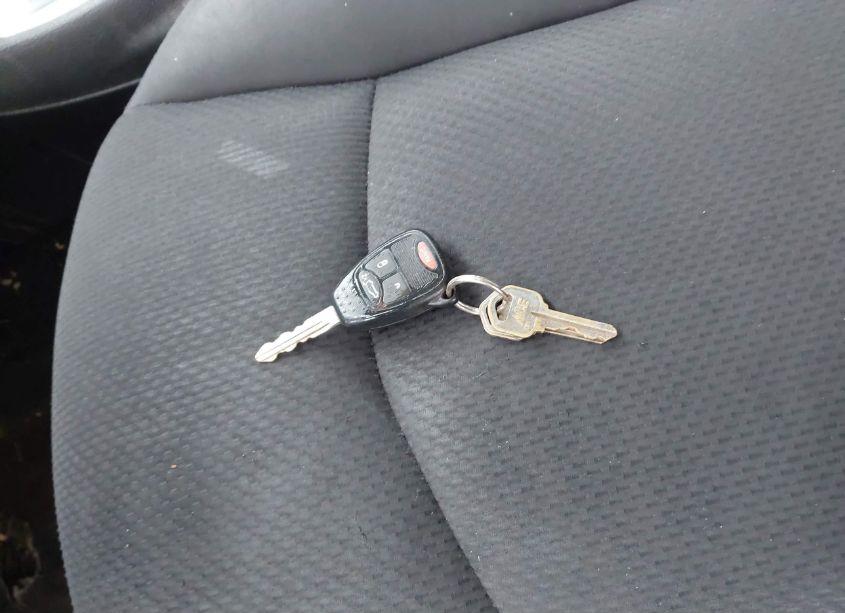 Photo 11 of 2014 Chrysler 200 LX (VIN 1C3CCBAB8EN168516)