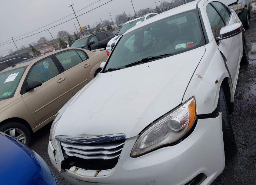 Photo 12 of 2014 Chrysler 200 LX (VIN 1C3CCBAB8EN168516)