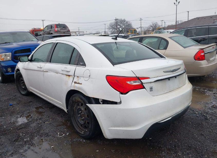 Photo 3 of 2014 Chrysler 200 LX (VIN 1C3CCBAB8EN168516)