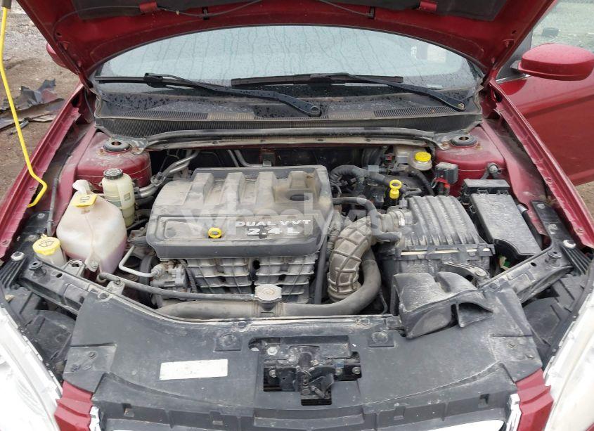 Photo 10 of 2014 Chrysler 200 LX (VIN 1C3CCBAB8EN175983)