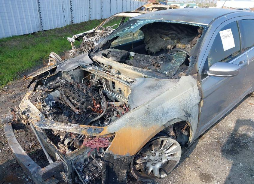 Photo 6 of 2014 Chrysler 200 LX (VIN 1C3CCBAB8EN206729)