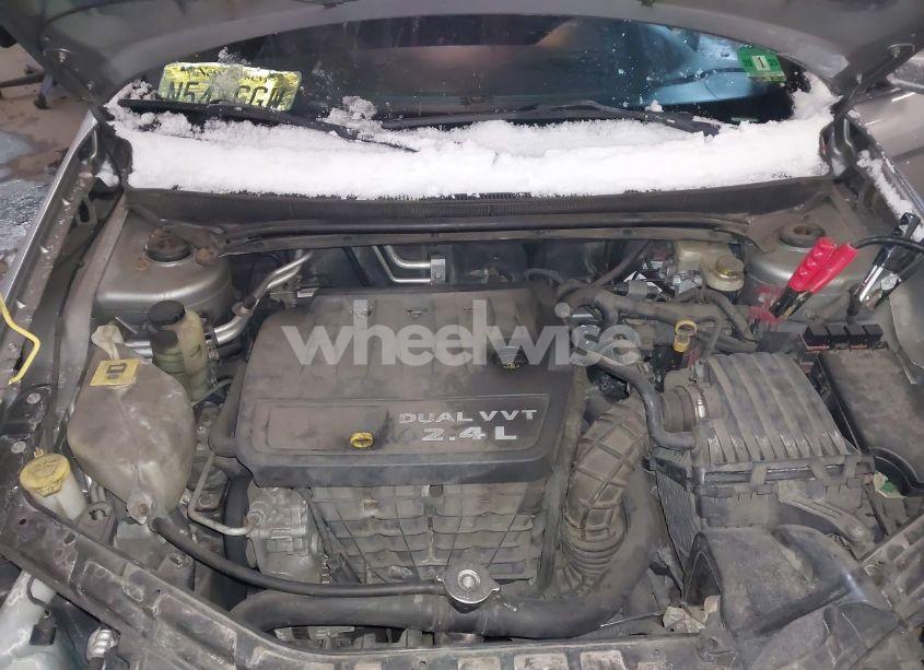 Photo 10 of 2014 Chrysler 200 LX (VIN 1C3CCBAB8EN213860)