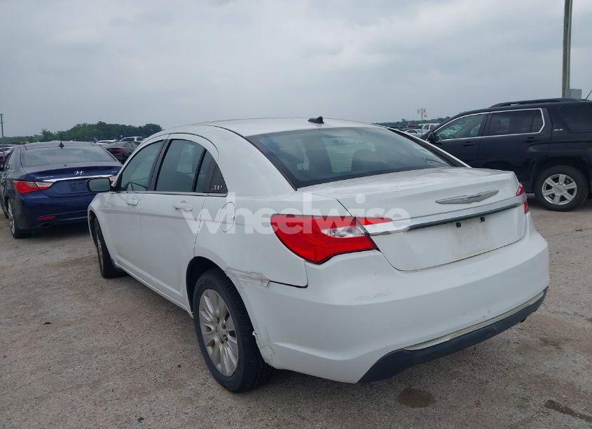 Photo 6 of 2014 Chrysler 200 LX (VIN 1C3CCBAB8EN231002)